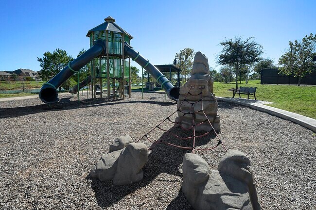 Building Photo - 3210 Blue Grama Bnd