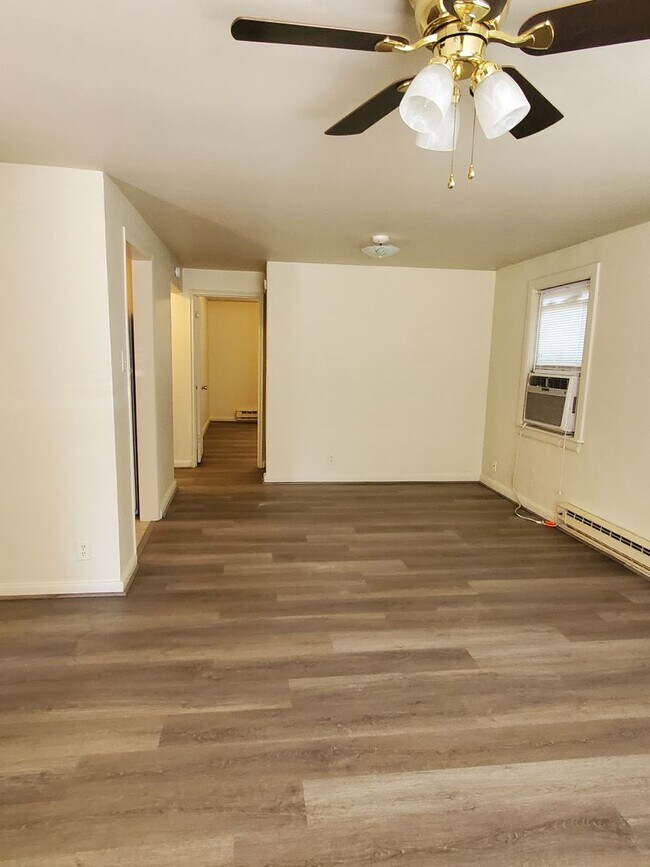 Building Photo - REV5214#A-EA