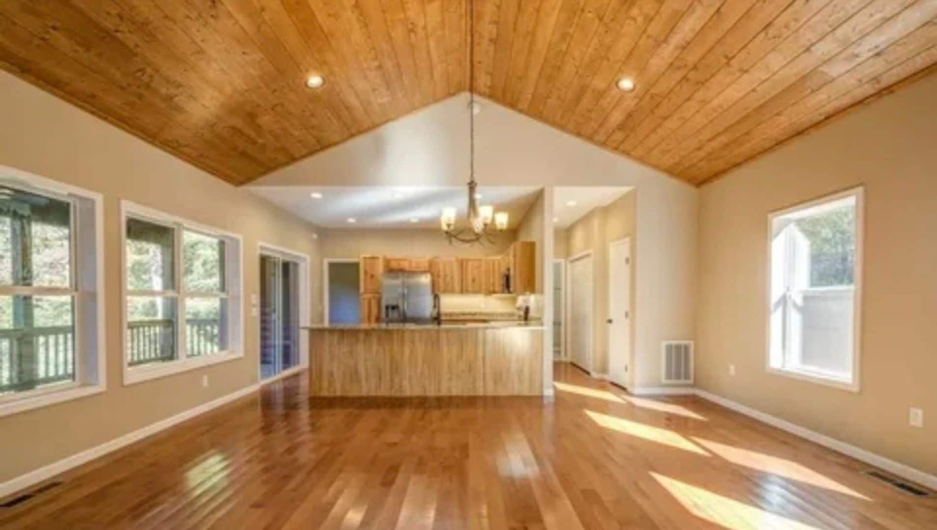 Building Photo - 127 Gardenia Ct