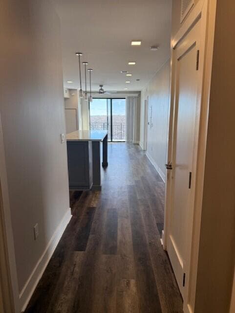 Building Photo - 480 N Main St