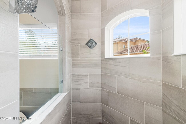 Building Photo - 126 Brasilla Ave