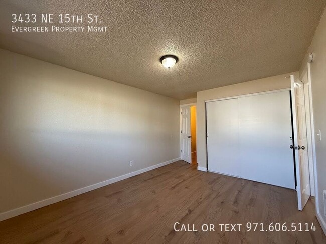 Building Photo - 3433 NE 15th St