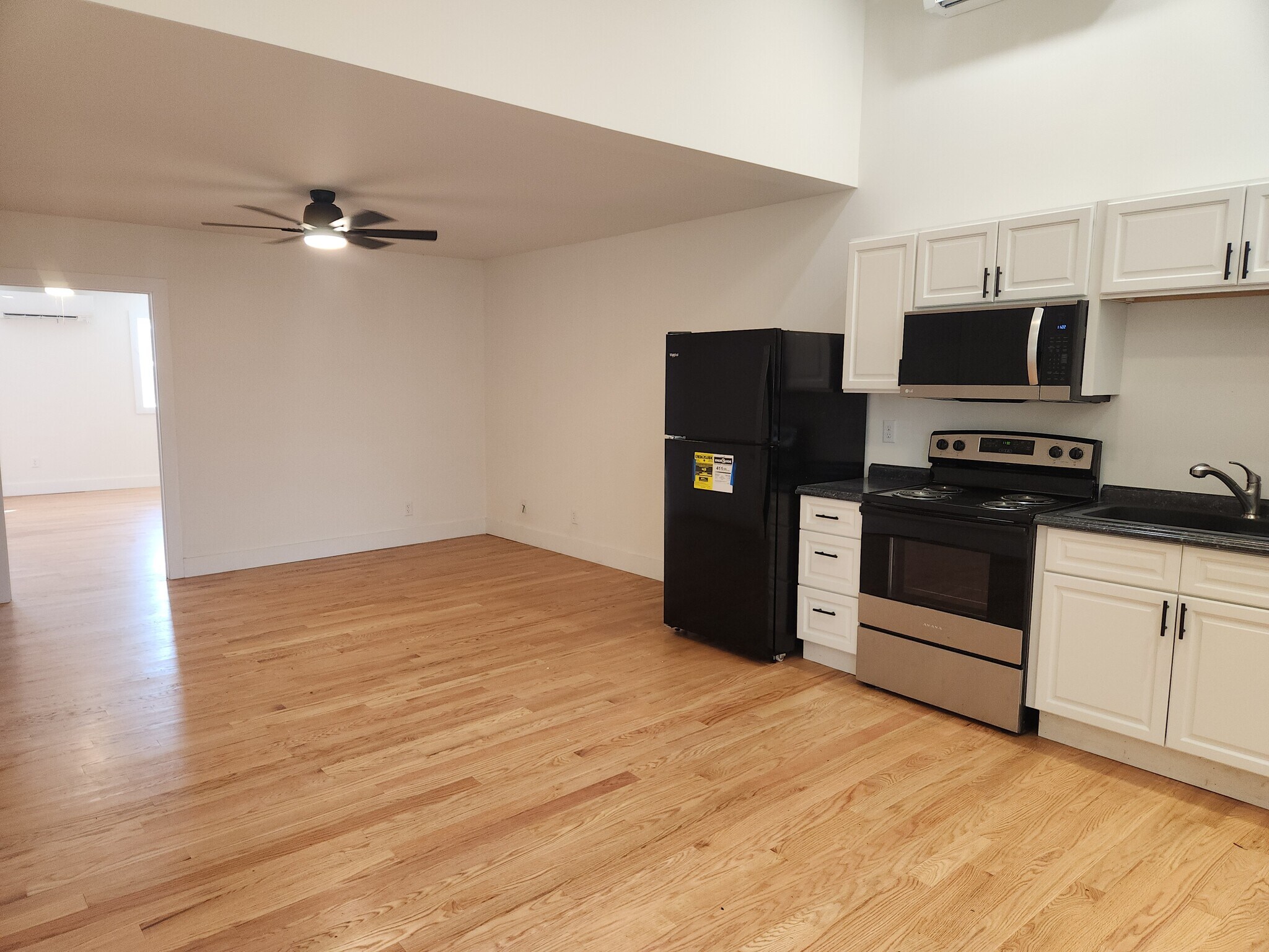 Building Photo - 235 Lasher Rd