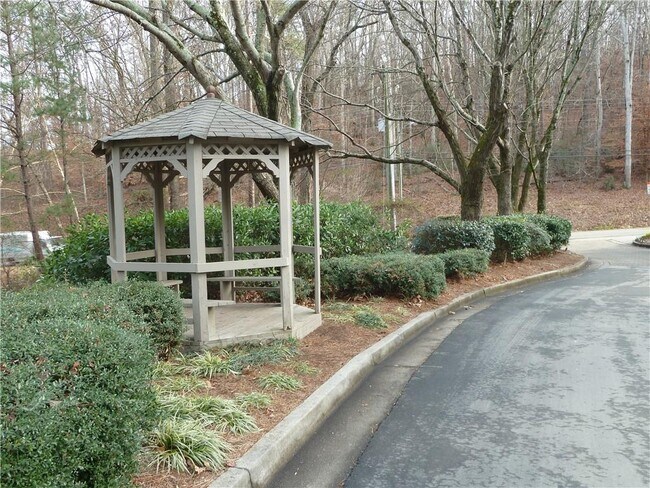 Building Photo - 504 Cypress Pointe St