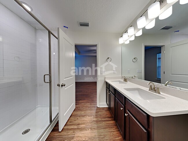 Building Photo - 12271 Sapp Rd