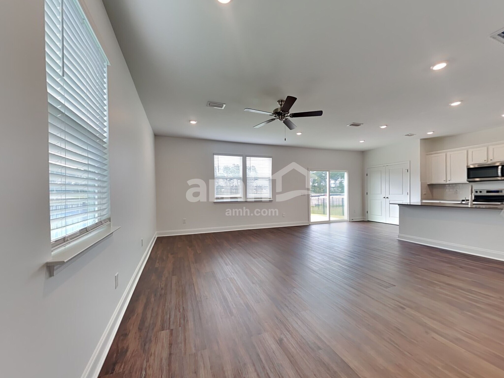 Building Photo - 547 Plumeria Ln