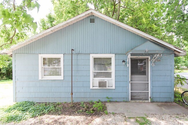 Building Photo - 1507 W Jackson St