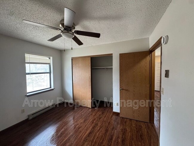 Building Photo - 600 S 7th St