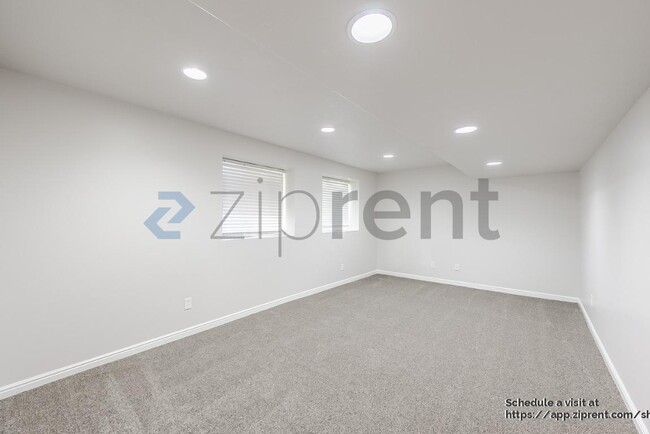 Building Photo - 7052 Devonna Rd