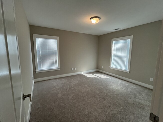 Building Photo - 1401 Feldspar Ct