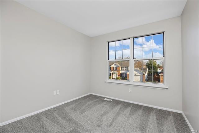 Building Photo - 655 Foxtail Dr