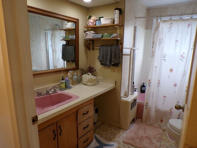 Building Photo - 6 Cassidy Ln