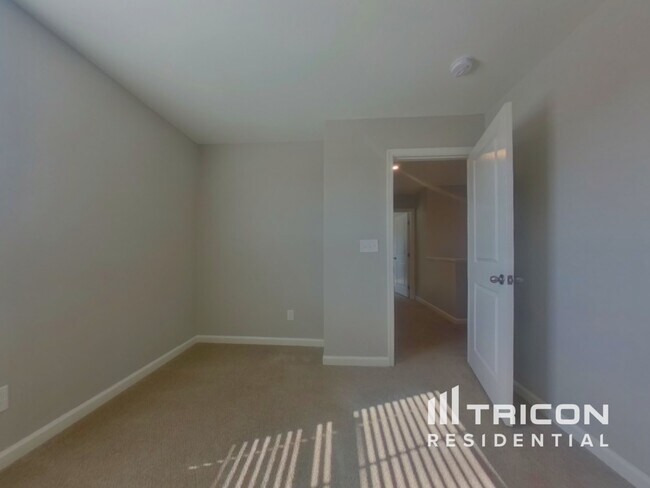 Building Photo - 1413 Kobuk Vly Ct