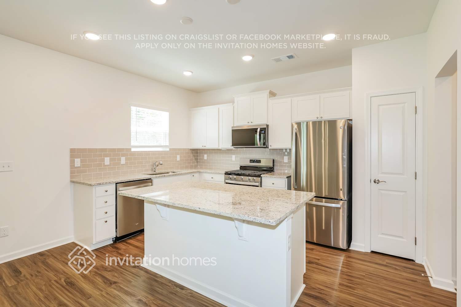 Building Photo - 341 Brook Ave