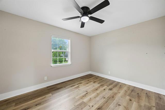 Building Photo - 8635 Strathmore Dr
