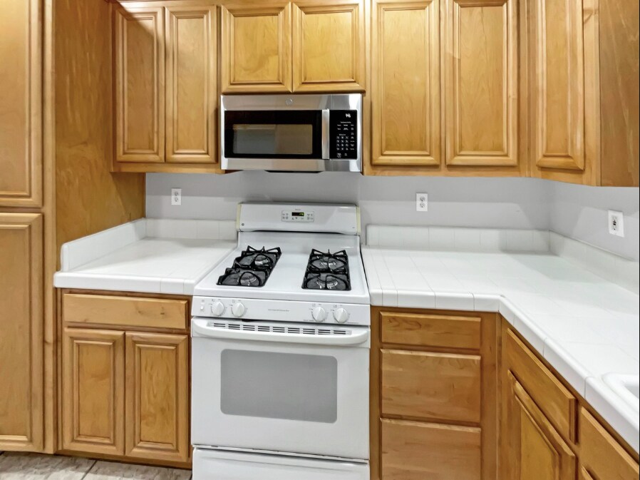 Building Photo - 4455 Meadow Valley Cir