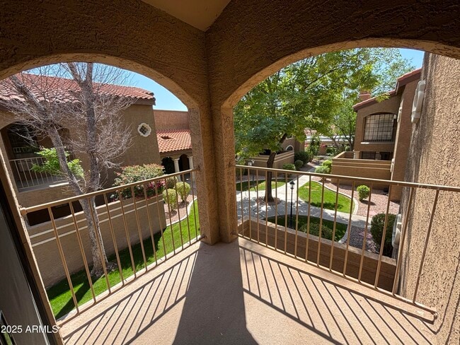 Building Photo - 6945 E Cochise Rd