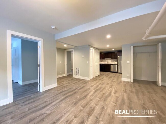 Primary Photo - 2 bedroom in EVANSTON IL 60202