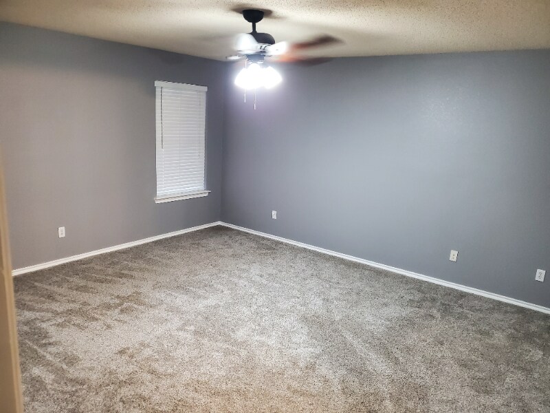 Building Photo - 1036 Scenic Dr