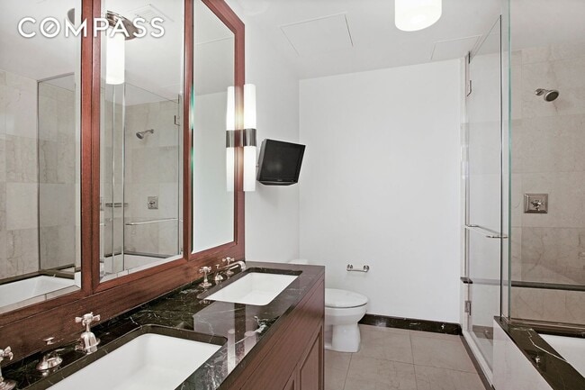 Building Photo - 55 Wall St