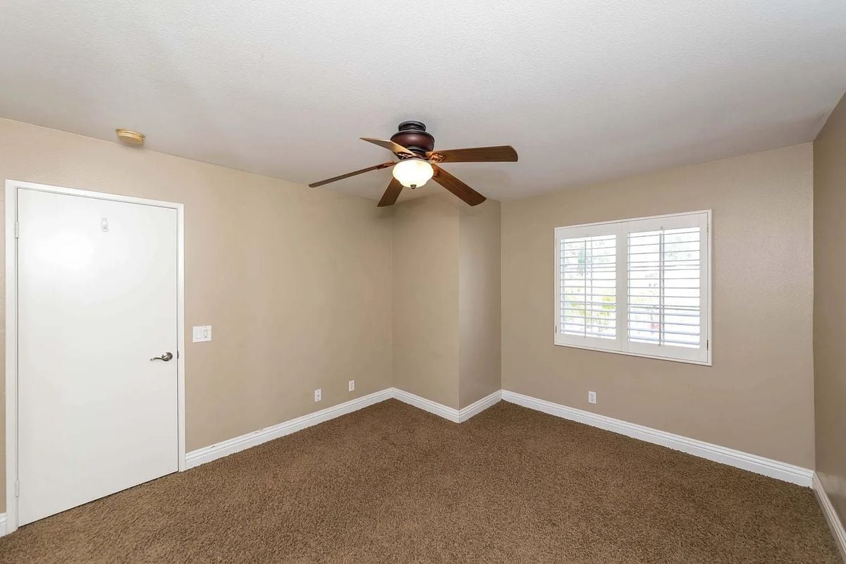 Building Photo - 8704 E Wiley Way