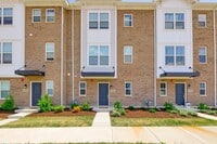 Building Photo - 1078 Bogart St