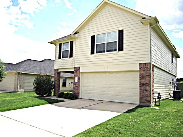 Primary Photo - 22323 Queenbury Hills Dr