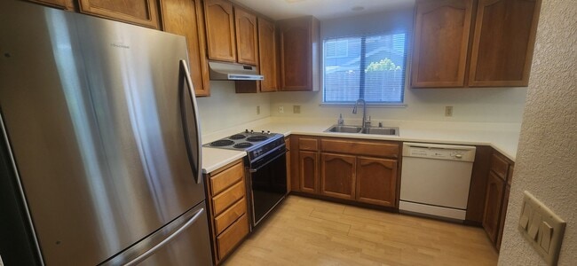 Building Photo - Wonderful 3 Bedroom Home in Greenhaven