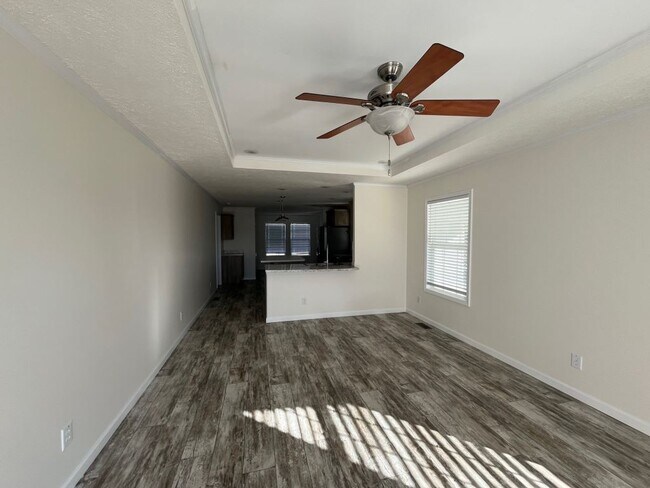 Building Photo - 271 Sable Dr