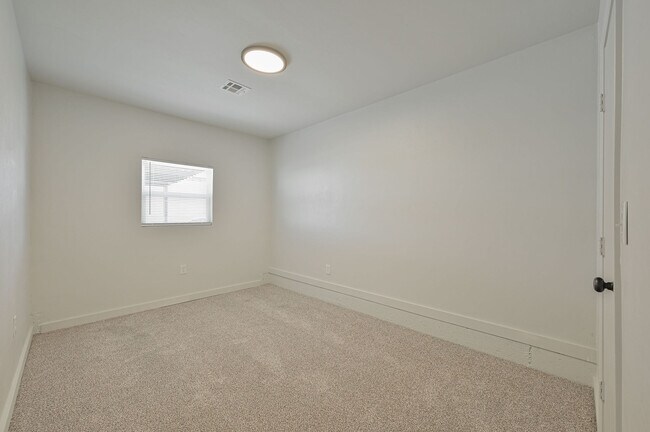 Building Photo - 121 NW 79th St