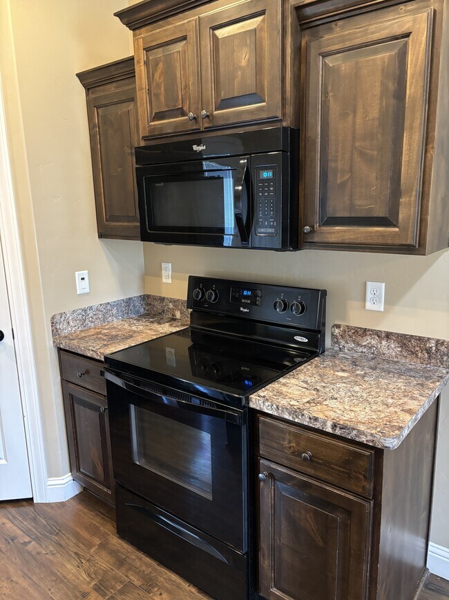 Building Photo - 4261 Liberty Dr