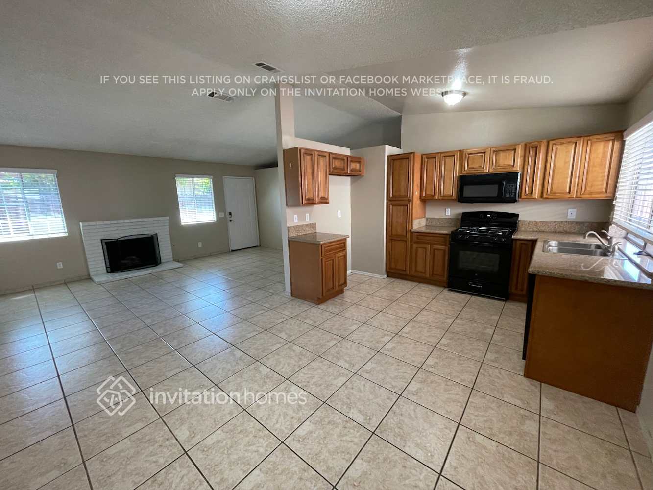 Building Photo - 27376 Rustic Ln