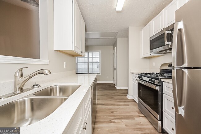 Building Photo - 2252 Sugarleaf Trl