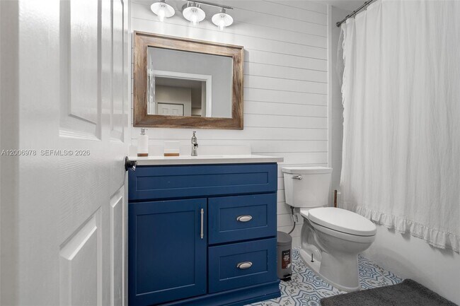 Building Photo - 9161 Vineyard Lake Dr