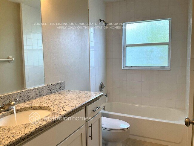 Building Photo - 315 Sabal Springs Ct