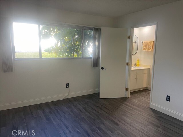 Building Photo - 23033 Maple Ave