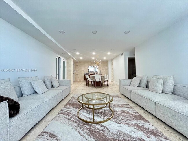 Building Photo - 9511 Collins Ave