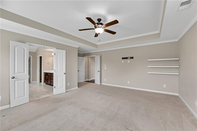 Building Photo - 185 Sierra Cir