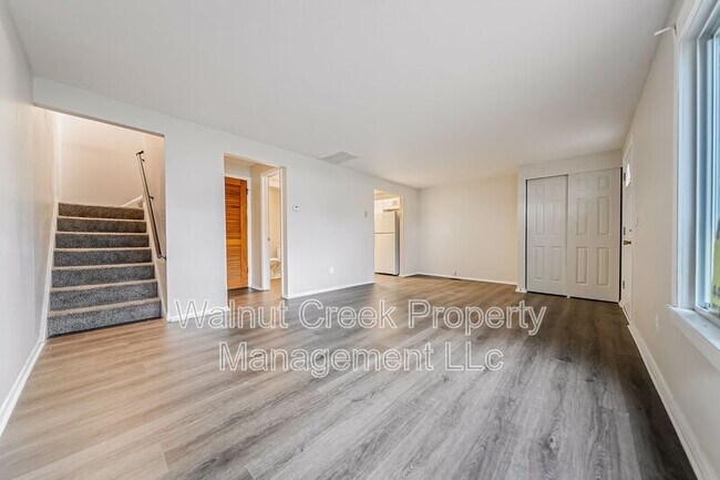 Building Photo - 5520 Beavercrest Dr