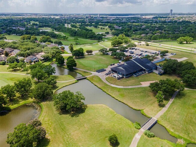 Building Photo - 2105 Spyglass Dr