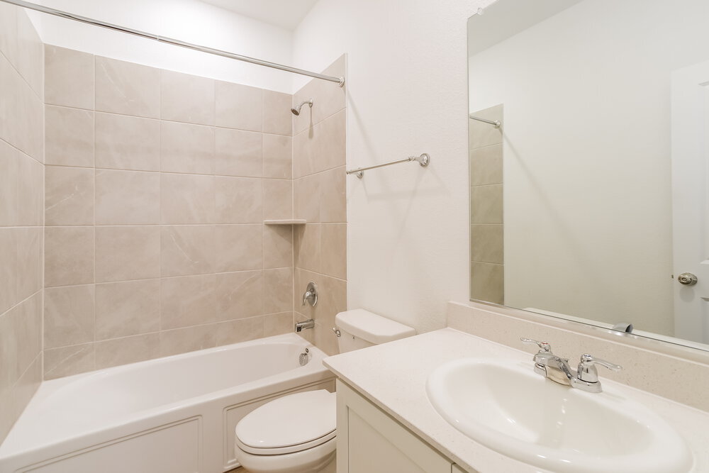 Building Photo - 14733 San Pablo Dr