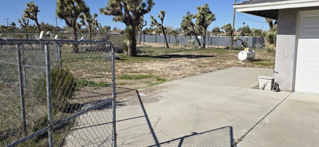 Building Photo - 58788 Sun Mesa Dr