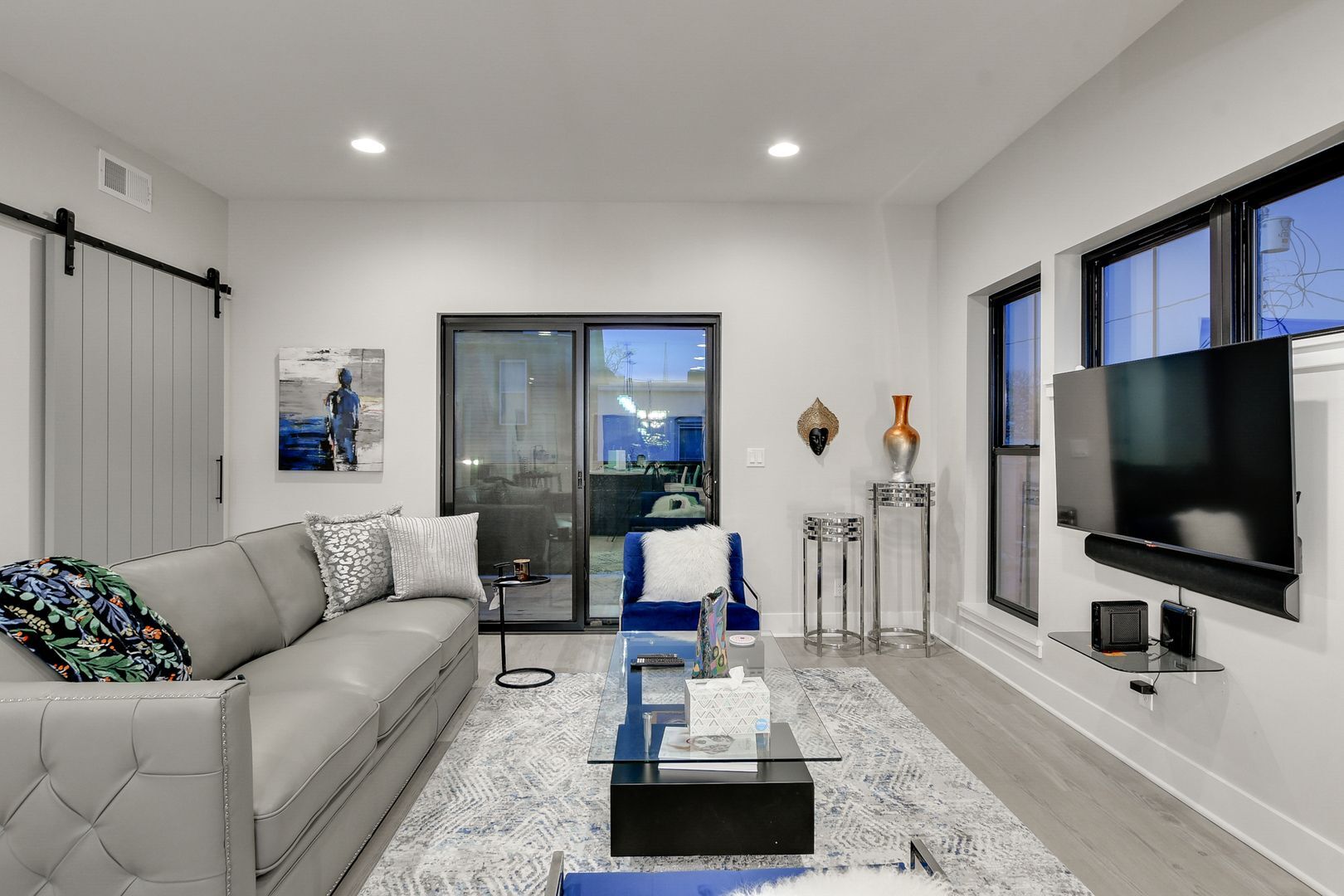 Beautifully appointed - 1013 Park Ave