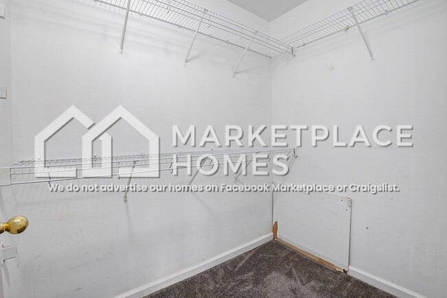 Building Photo - 308 Brookfield Dr