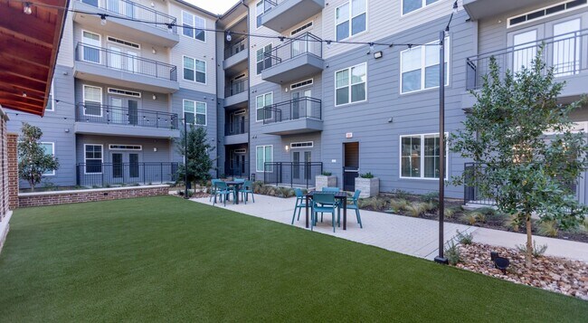 Primary Photo - 11111 Nexus Ave.