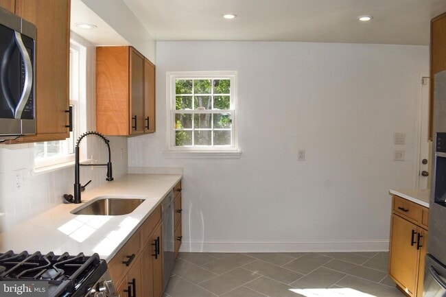 Building Photo - 304 Moncure Dr