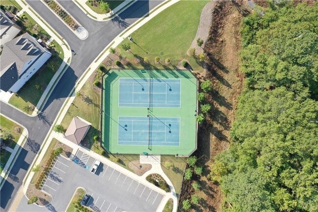 Building Photo - 1024 Miranda Ter