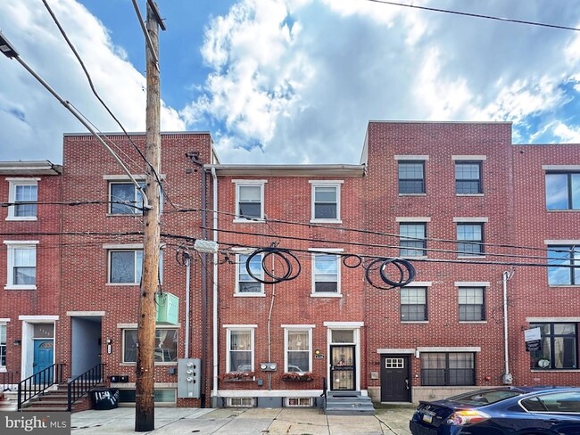 Primary Photo - 1136 Mt Vernon St