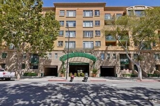 Building Photo - Beautiful Condo in Downtown San Jose. Grea...