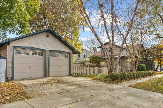 Building Photo - 518 South St